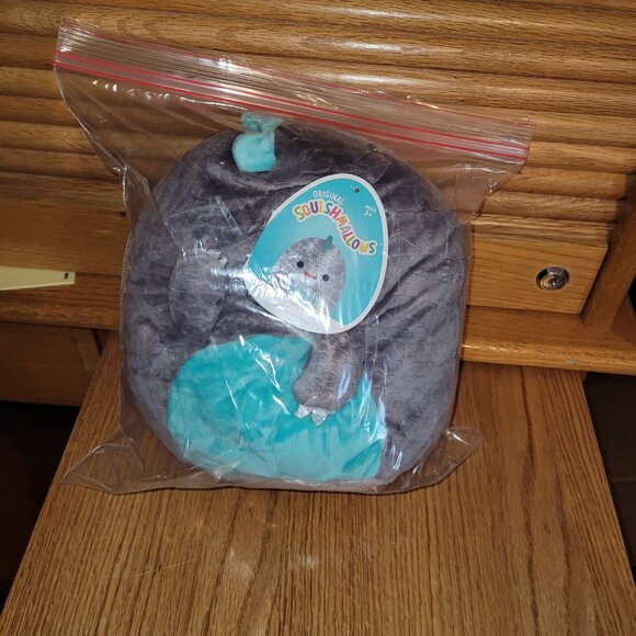 Squishmallows, Chuey the Dinosaur - Picture 4 of 4